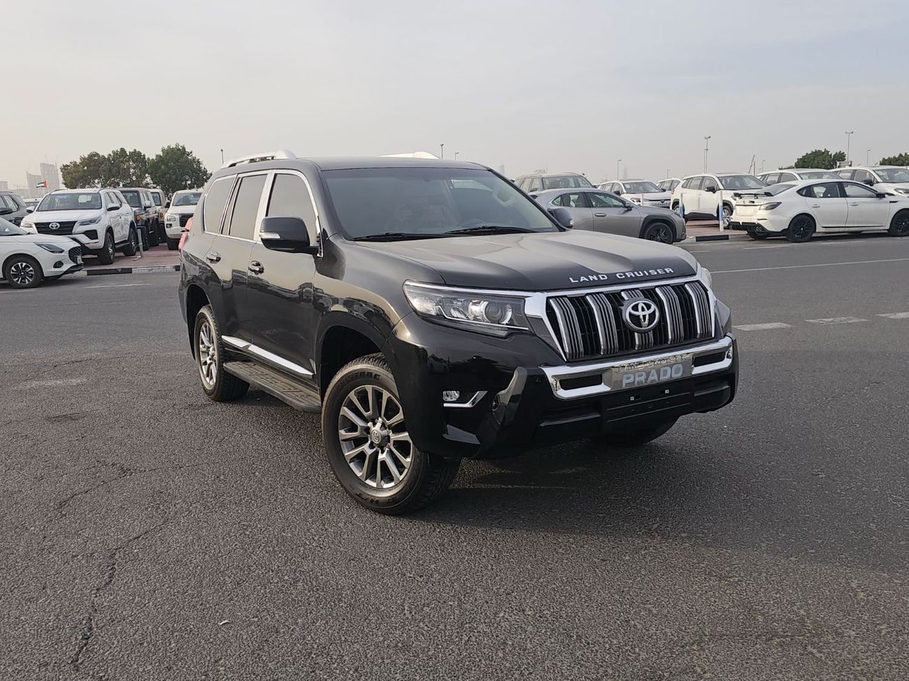 Toyota Prado TX-L Top 2.7L LHD-4WD-Automatic-Petrol-GCC specs-6 Cylinders-7Seats-5 Doors
