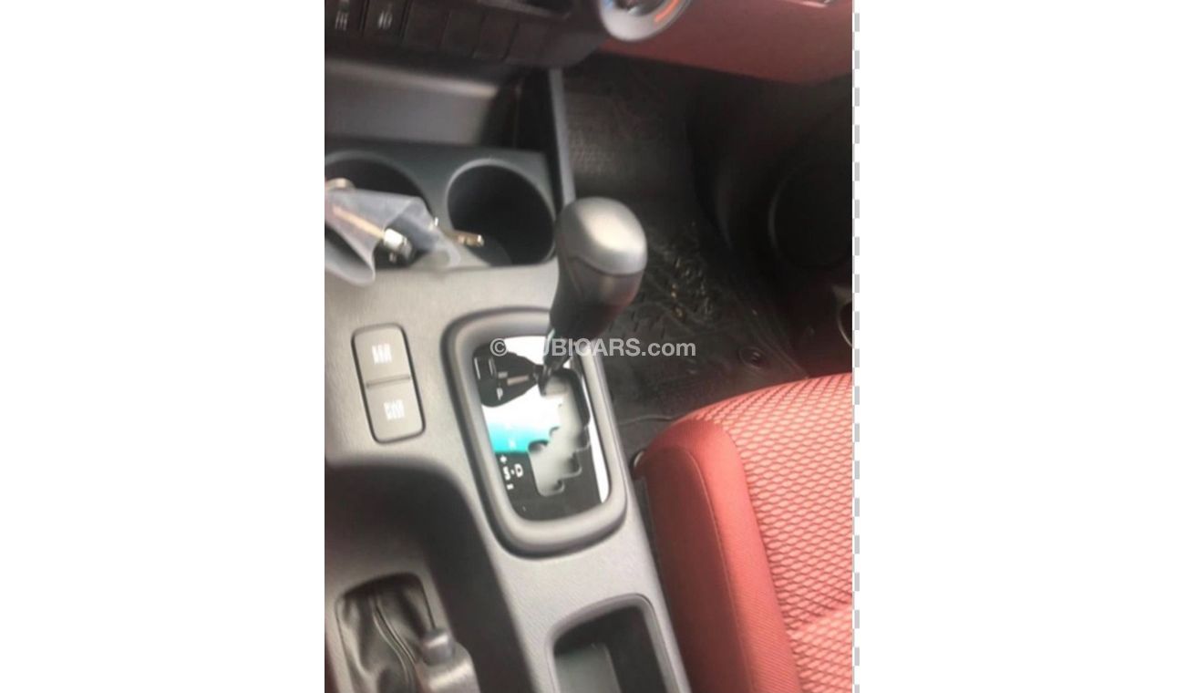 Toyota Hilux Diesel,2.4L,4x4