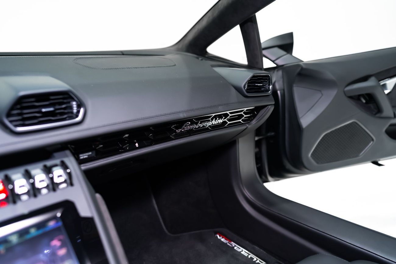 لامبورغيني هوراكان HURACAN EVO | DELIVERY MILEAGE | FRONT SUSPENSION LIFTER | BRANDING PACKAGE