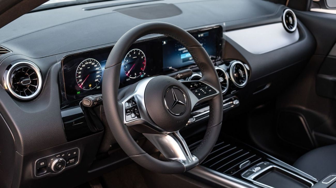 Mercedes-Benz GLA 200 2025 | MERCEDES GLA 200