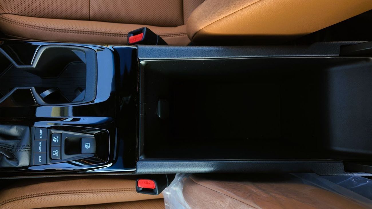 تويوتا كامري  2026 Toyota Camry HEV | 2.5L Hybrid | 208 HP | e-CVT | GCC Specs
