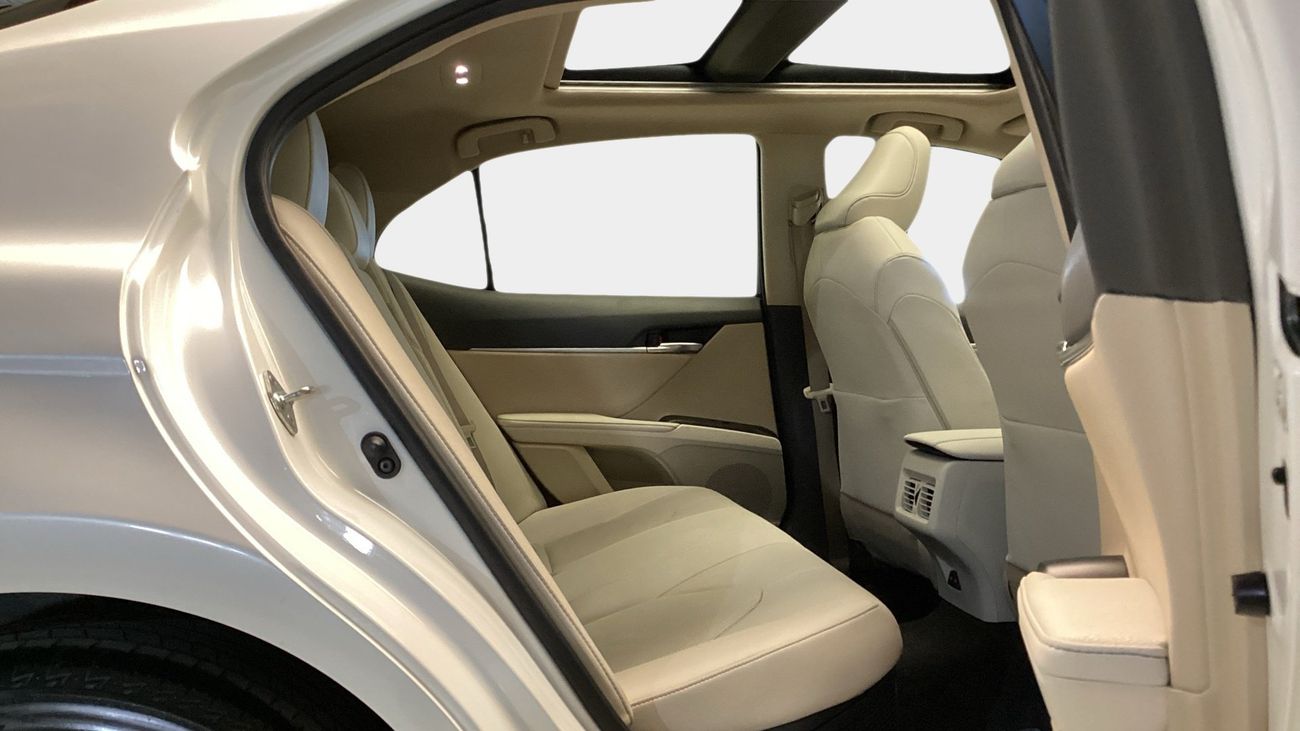 تويوتا كامري Limited | شامل الضمان | 0 ﺪﻔﻋﺓ ﺃﻮﻟﻯ