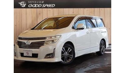 Nissan Elgrand TE52