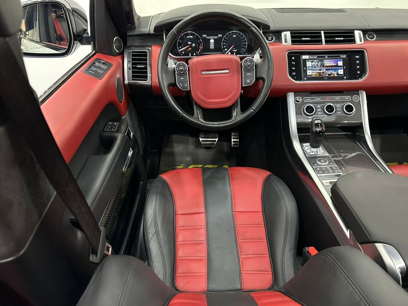 Land Rover Range Rover Sport 2016 Range Rover Sport SVR, Full Range Rover Service History, Full Options, GCC