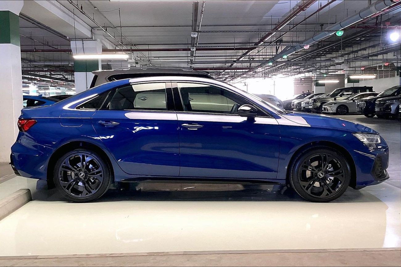 أودي A3 35 TFSI S-Line | National Day Celebration | شامل الضمان | 0 ﺪﻔﻋﺓ ﺃﻮﻟﻯ