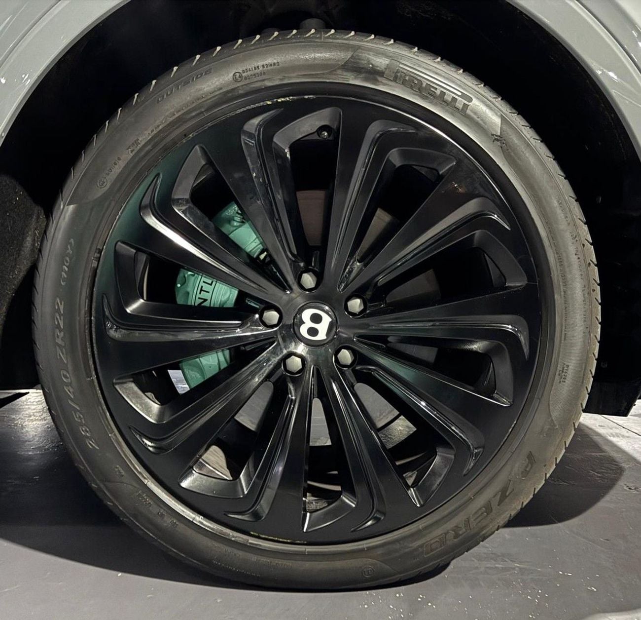 Bentley Bentayga FIRST EDITION
