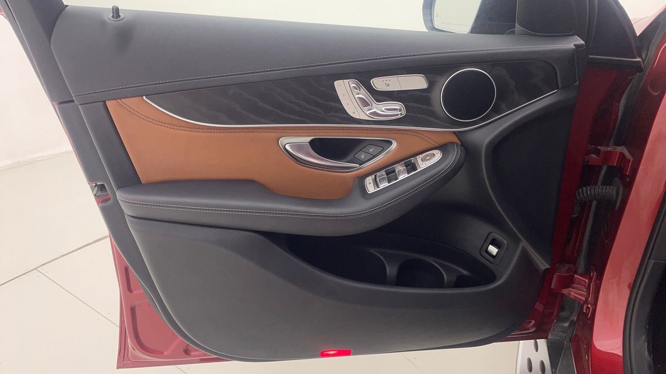 مرسيدس بنز GLC 250 AMG LINE 2 | بدون دفعة مقدمة | اختبار القيادة في المنزل