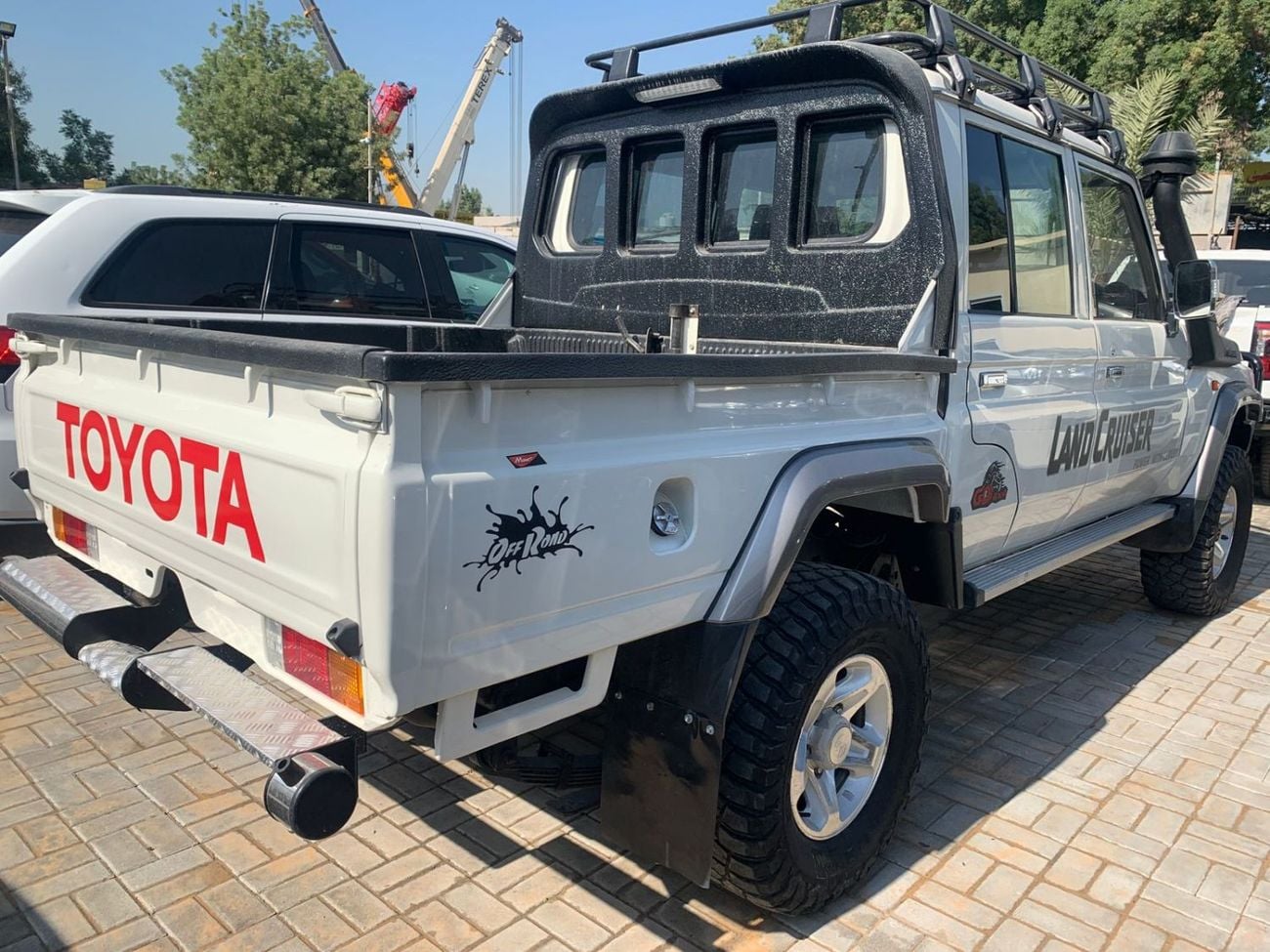 Toyota Land Cruiser Pick Up DIESEL 4.5L ,RIGHT HAND 2O13 MODEL ONLY FOR EXPORT AVAILABLE