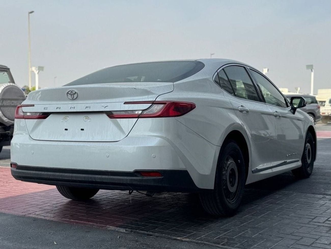 Toyota Camry GLE HEV