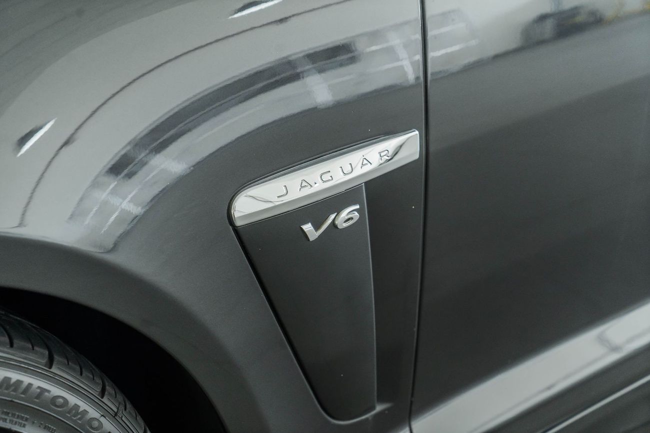 Jaguar XF 2015 Jaguar XF 3.0L V6 / Full Jaguar Service History