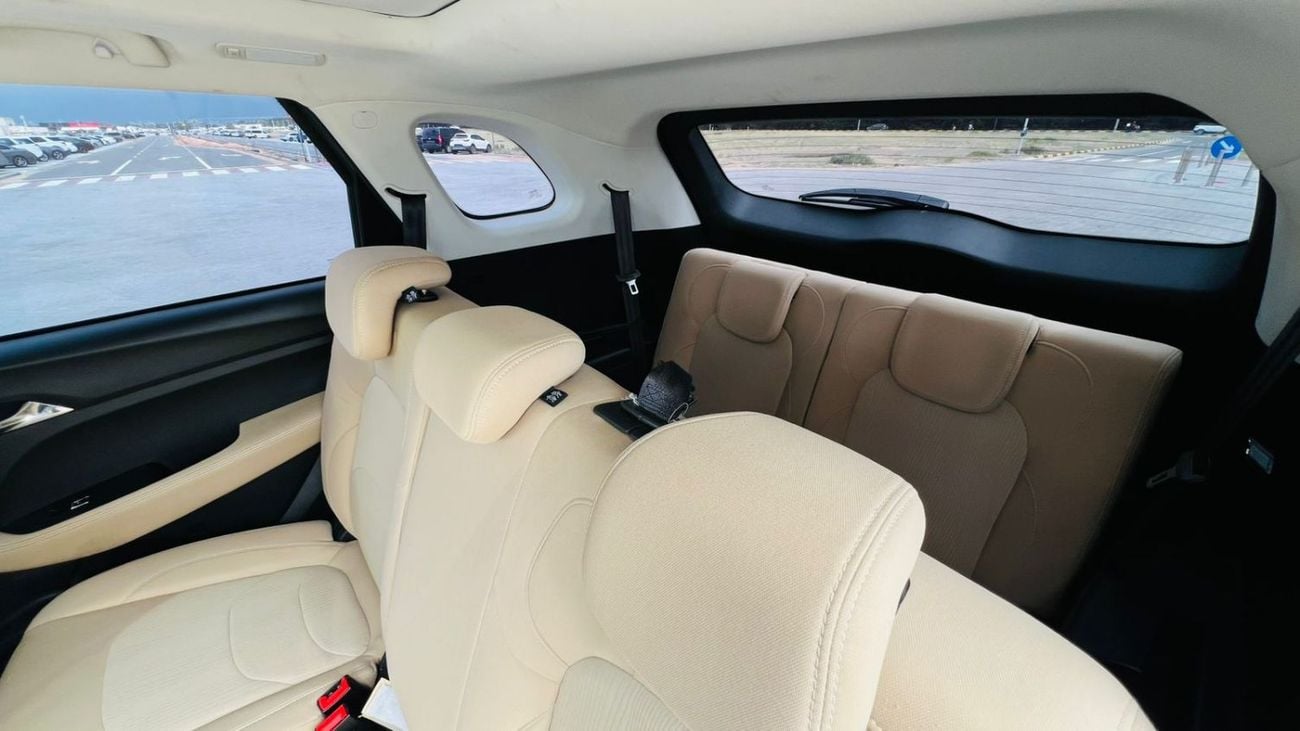 Chevrolet Captiva Premier 1.5L (150 HP) (7 Seater)