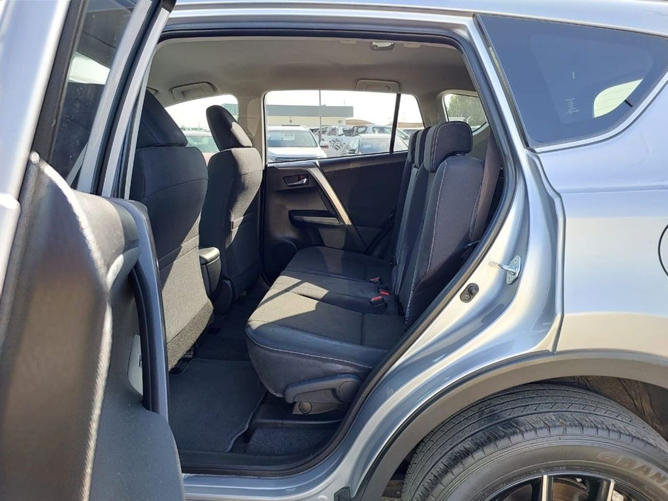 تويوتا راف ٤ TOYOTA RAV4 SUV RHD 2016 MODEL 2.5 L PETROL AUTOMATIC(PM97905)