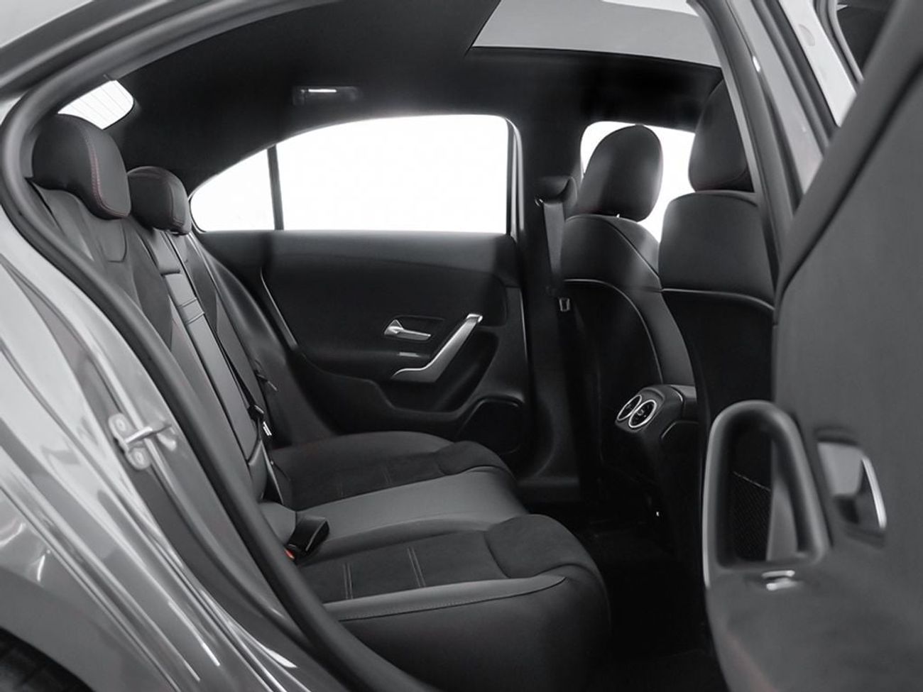 Mercedes-Benz A 200 2026 Mercedes Benz A200 / Delivery Mileage & Mercedes Warranty