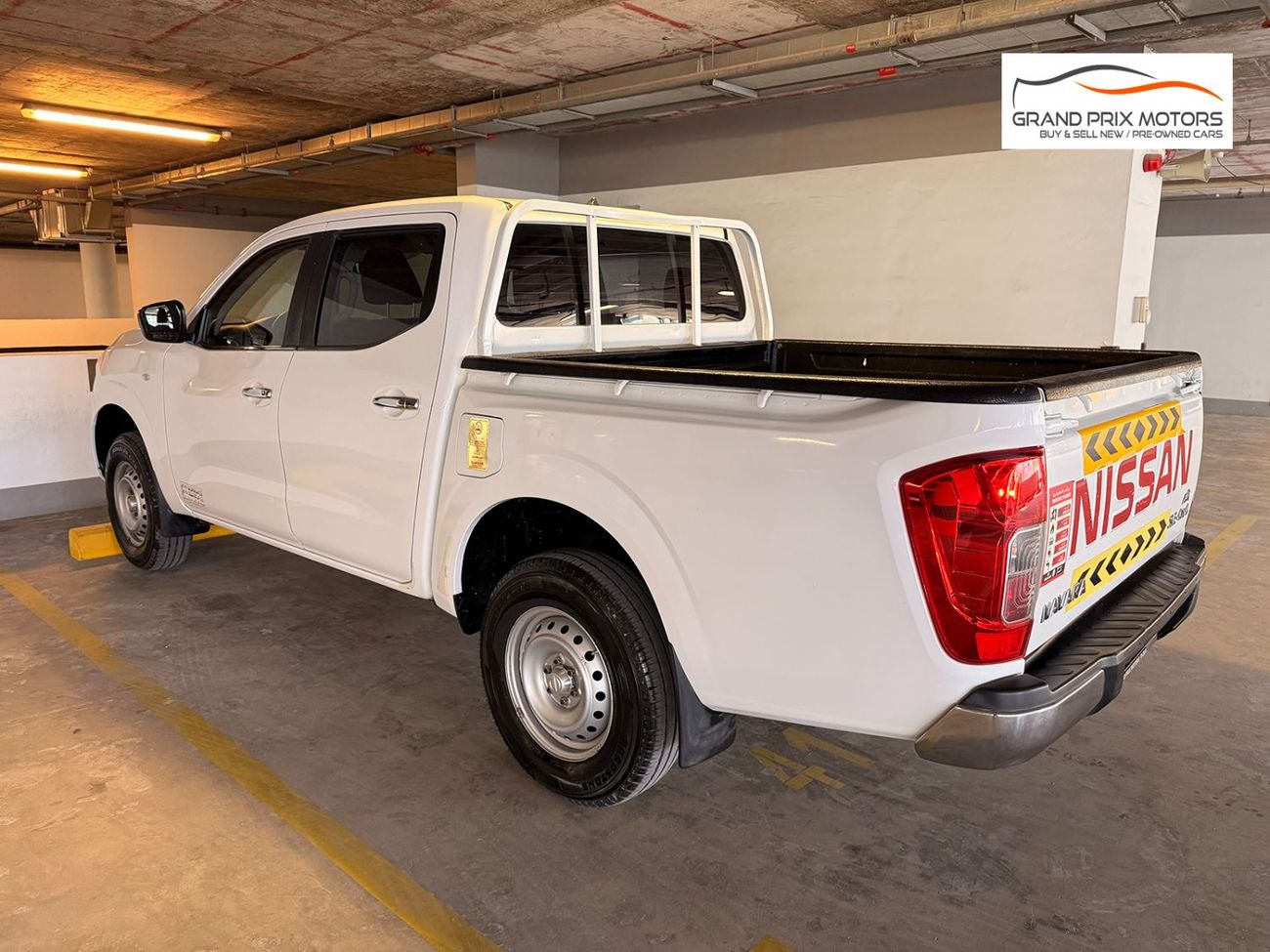 Nissan Navara Std 2.5L 4WD A/T