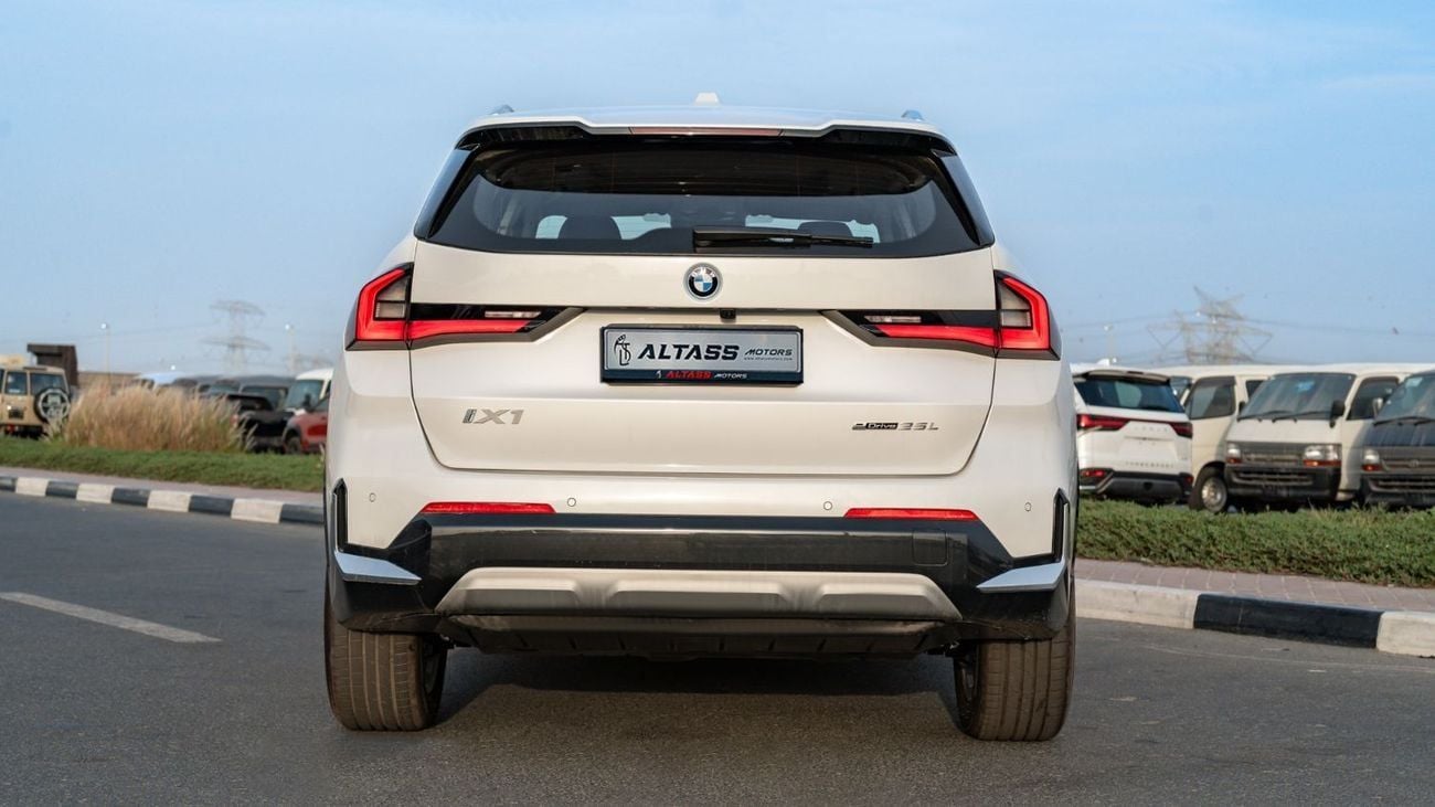 بي أم دبليو iX1 2025 | BMW IX1 EDRIVE25L X DESIGN PACK