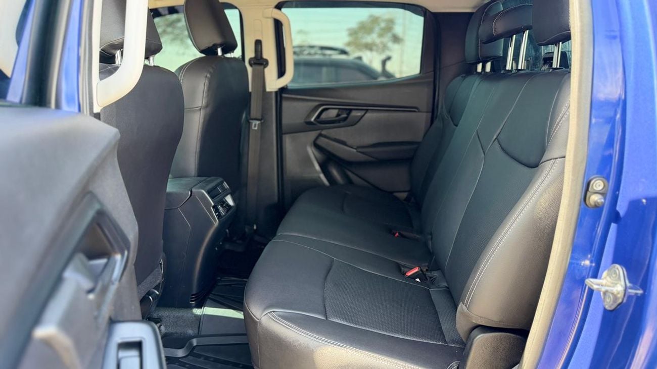 إيسوزو D ماكس -