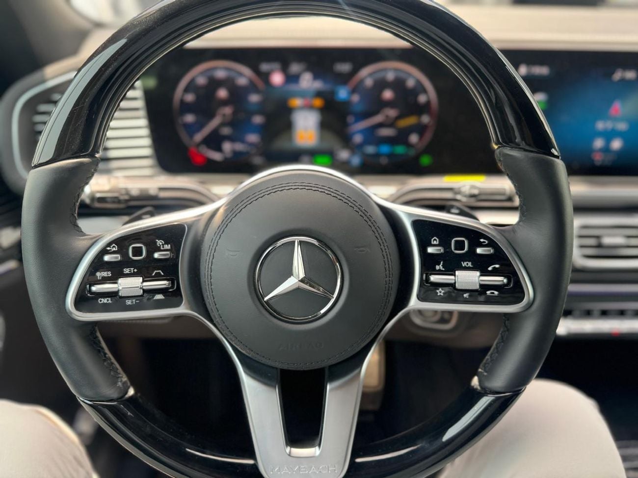 مرسيدس مايباخ gls600 مايباخ FULL OPTION MAYBACH GLS 600 2024