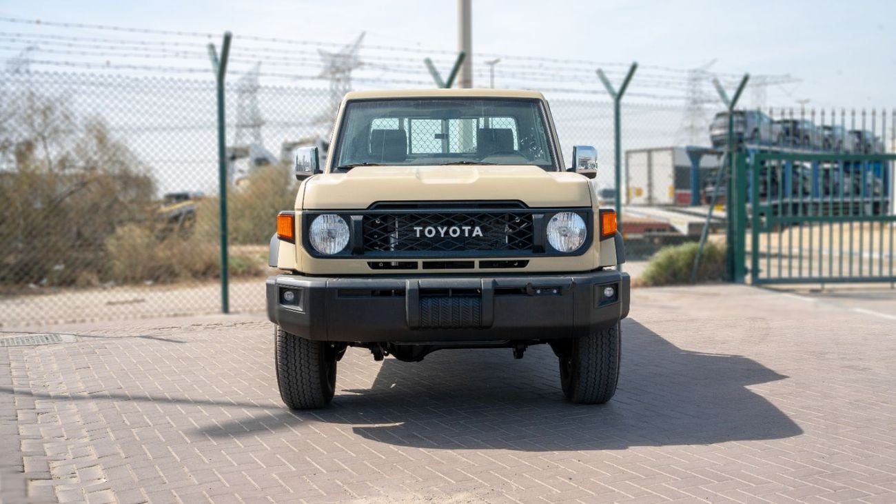 Toyota Land Cruiser Pick Up 2025 Toyota LC79 SC 4.0L Petrol MT