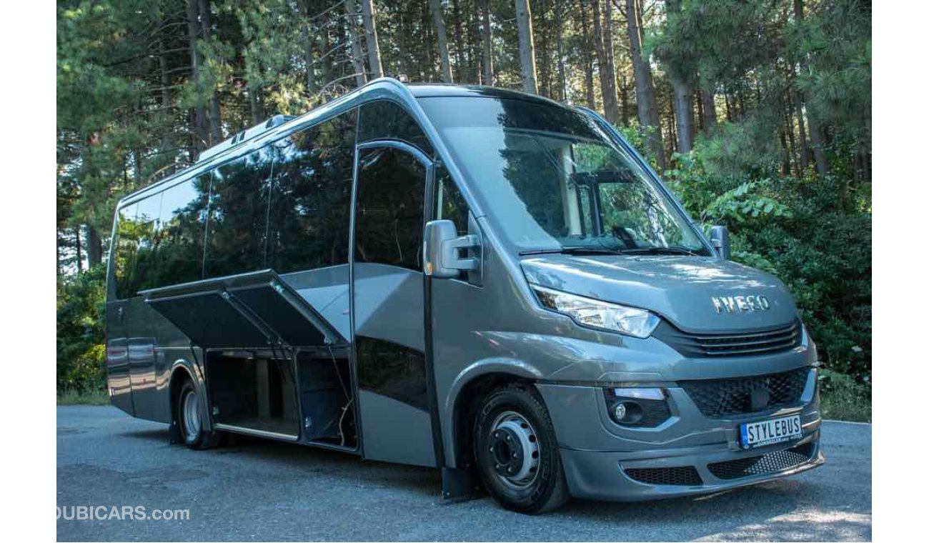 Iveco Daily 70c airport shuttle