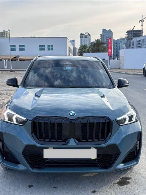 بي أم دبليو X1 Veganza Coral Red/Black Interior