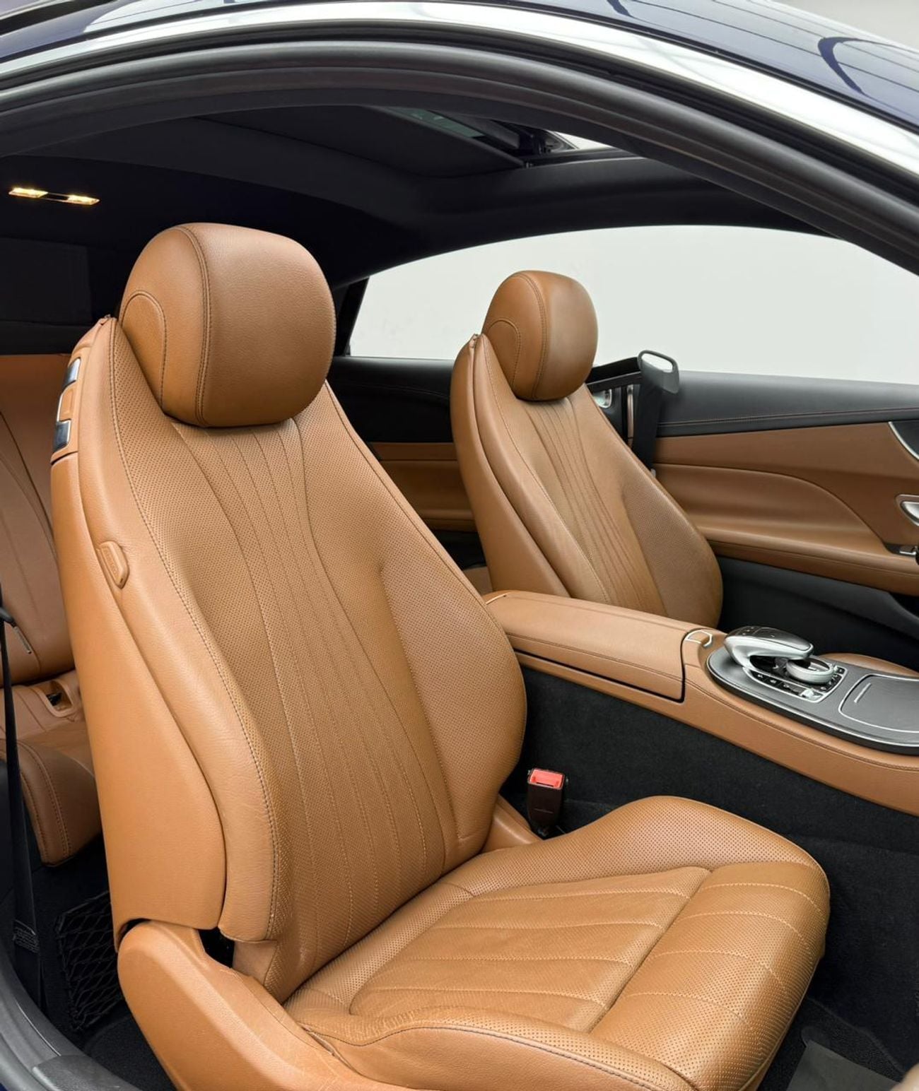 مرسيدس بنز E 400 كوبيه 2018 Mercedes Benz E400 4Matic, Service History, Fully Loaded, Excellent Condition, GCC