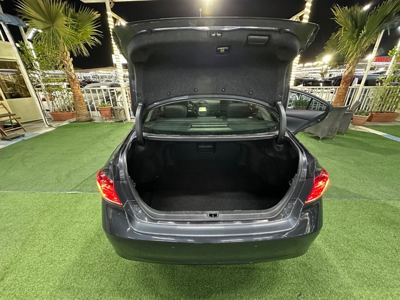 لكزس ES 350 ES 350 2021 3,5L 150000 km car from Korea. Not crashed.Price 28000 AED