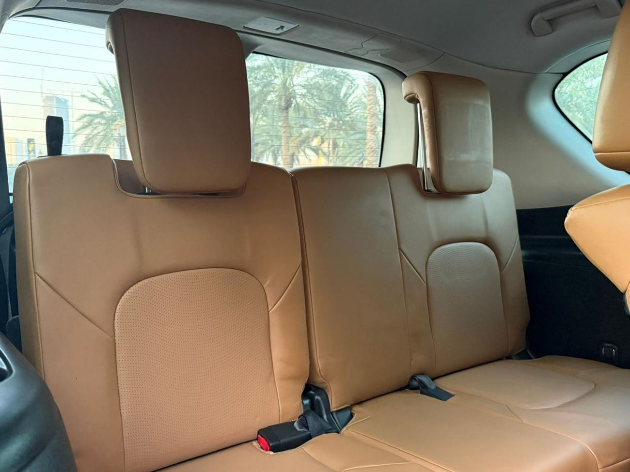 نيسان باترول سوبر سفاري Y62 Ti-L Right Hand Drive