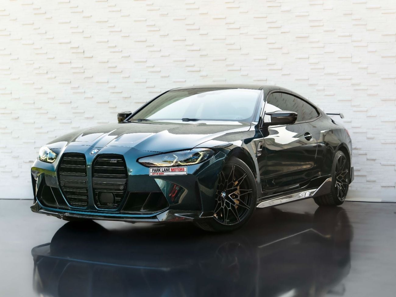 BMW M4 COMPETITION