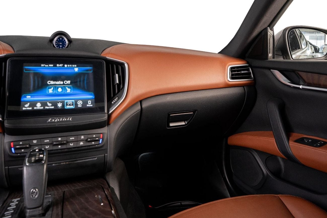 Maserati Ghibli S Q4 3.0L (410 HP) Special Color-2-Exclusive Leather Inerior-Active Sports Exhaust System