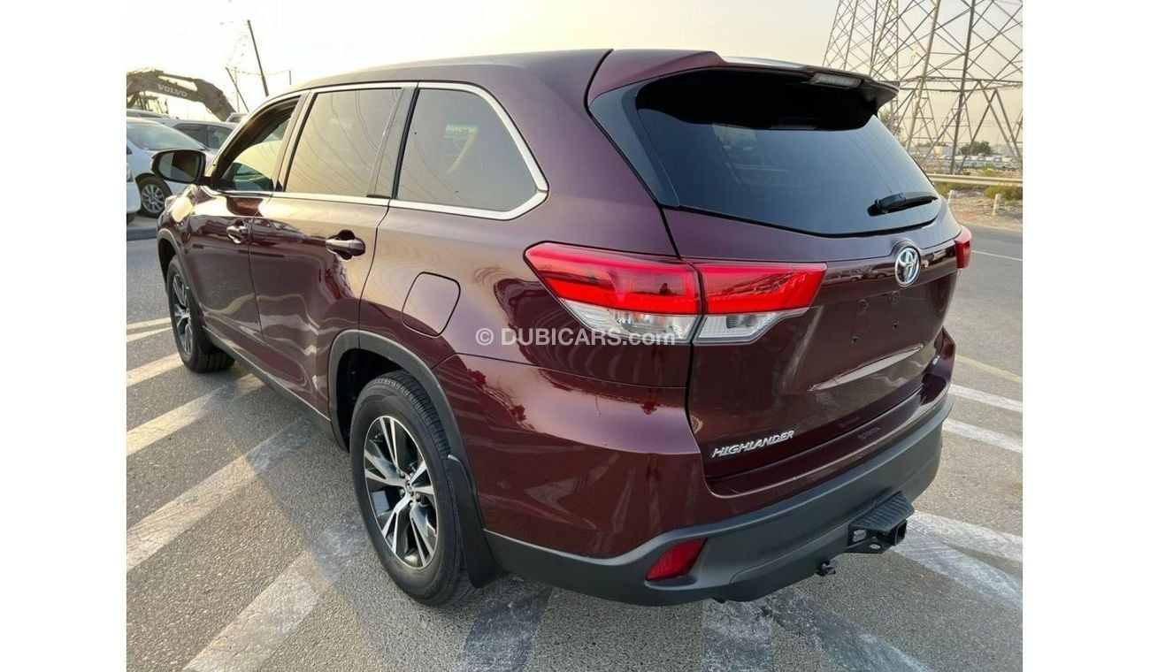 Toyota Highlander 2019 Toyota Highlander LE AWD 4X4 MidOption+ /