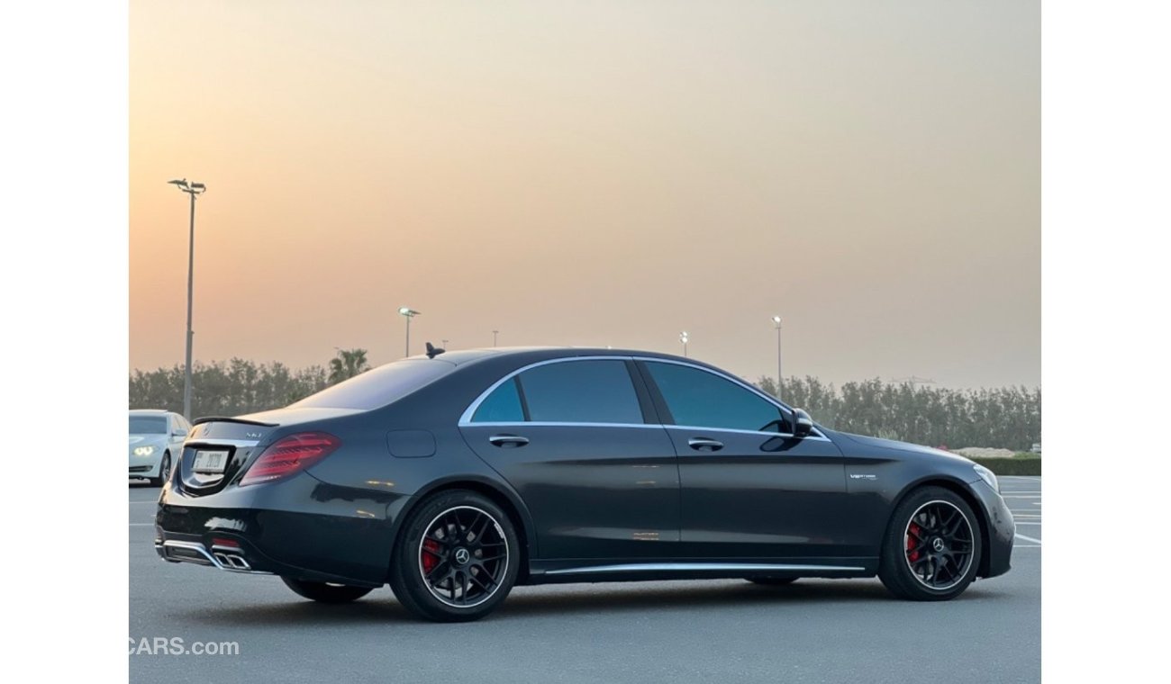 Mercedes-Benz S 550