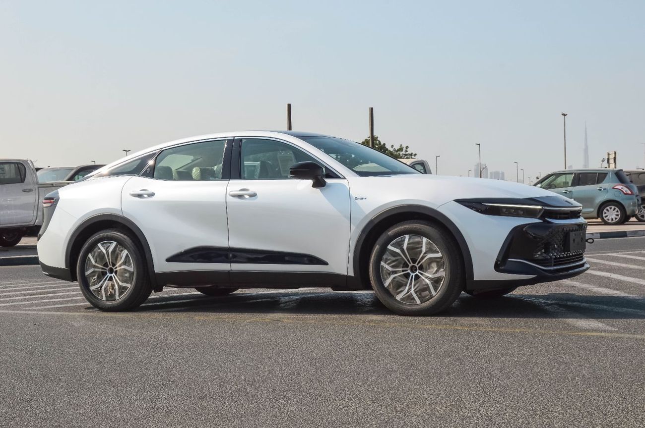 تويوتا كراون  TOYOTA CROWN HYBRID 2.5L FWD SEDAN 2026
