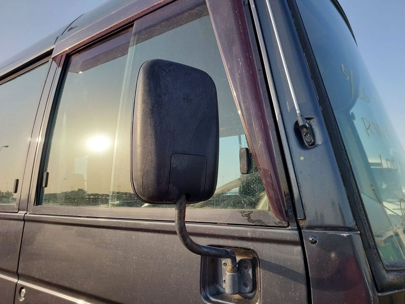 نيسان سيفيليان NISSAN CIVILIAN BUS 1995 RHD 4.1 L DIESEL MANUAL(PM00513)