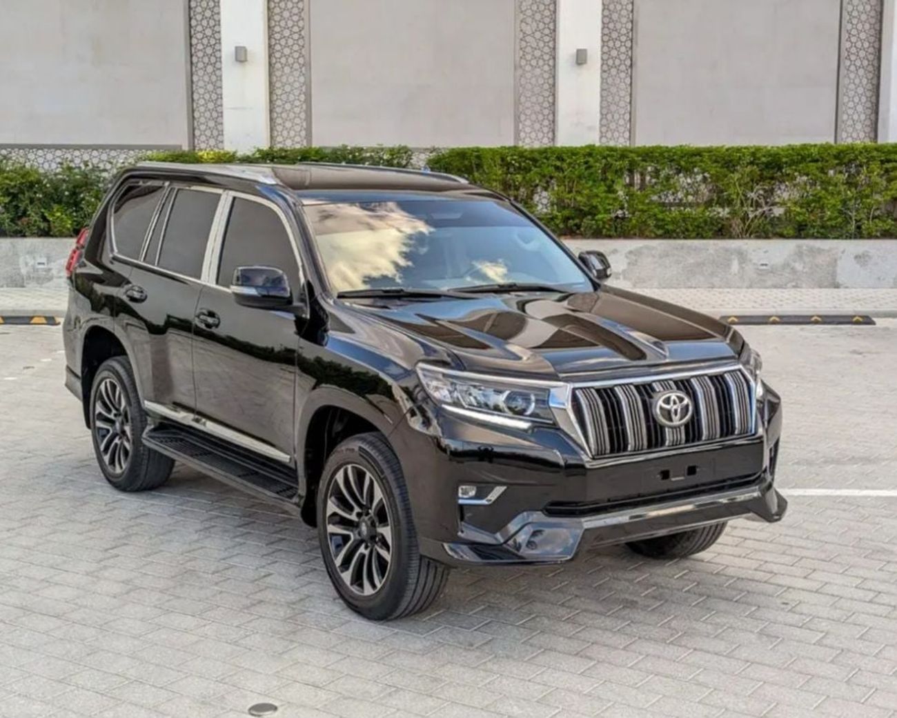 Toyota Prado Toyota prado 2019Model 2.7 petrol Engine Colour Black Transmission Automatic Interior Brown leathers
