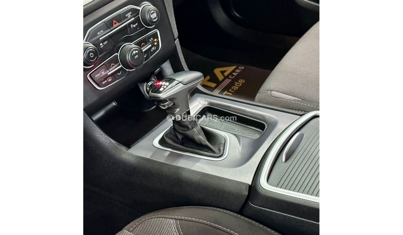 دودج تشارجر 2021 Dodge Charger SXT V6, July 2026 Dodge Warranty + Service Package, FSH Agency, GCC