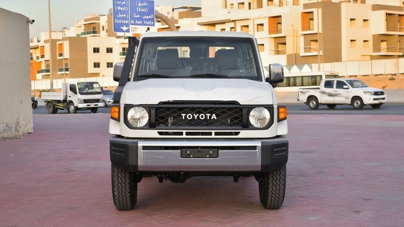تويوتا لاند كروزر 70 LC76 Diesel V8 4.5L 5Doors