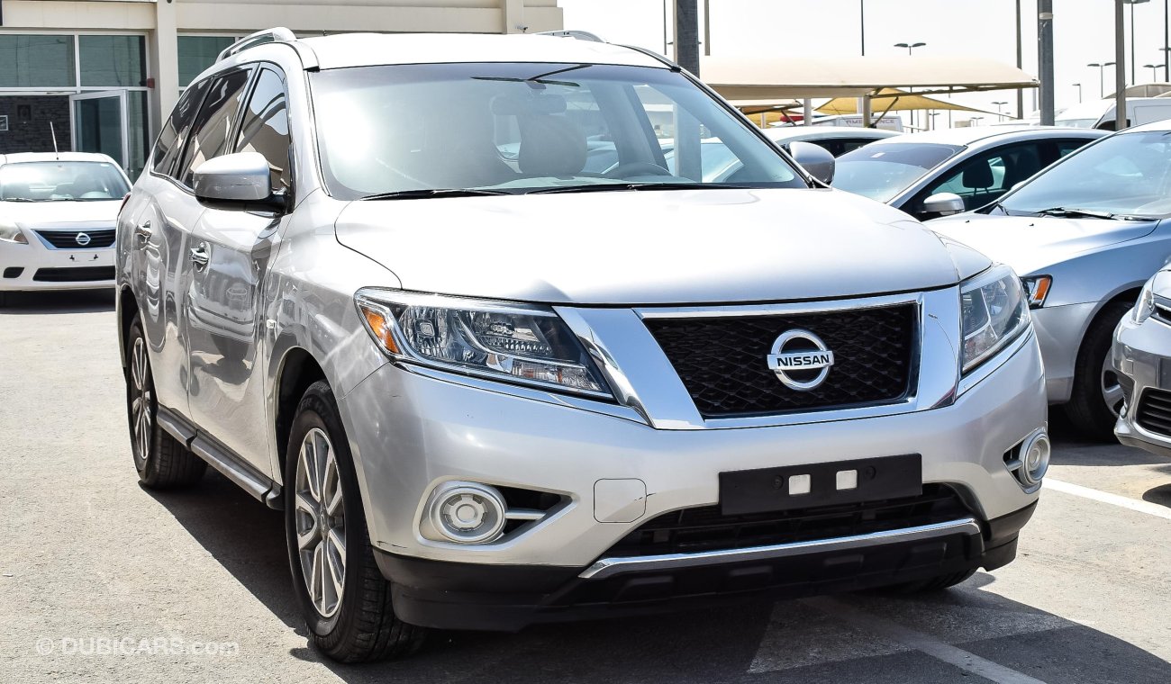 Nissan Pathfinder 4 WD we offer : * Car finance services on banks * Extended warranty * Registration / export services