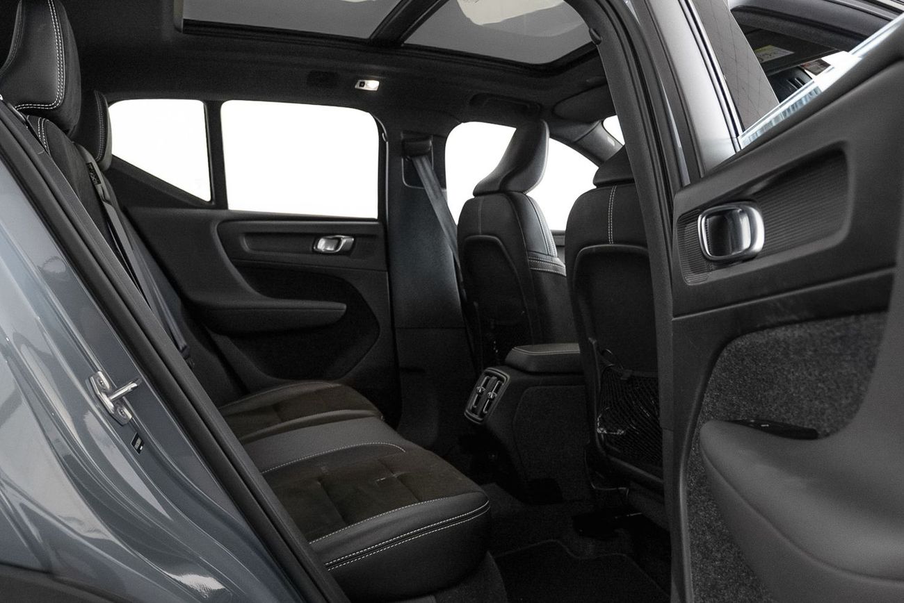 Volvo XC40 T4 R Design 2.0L