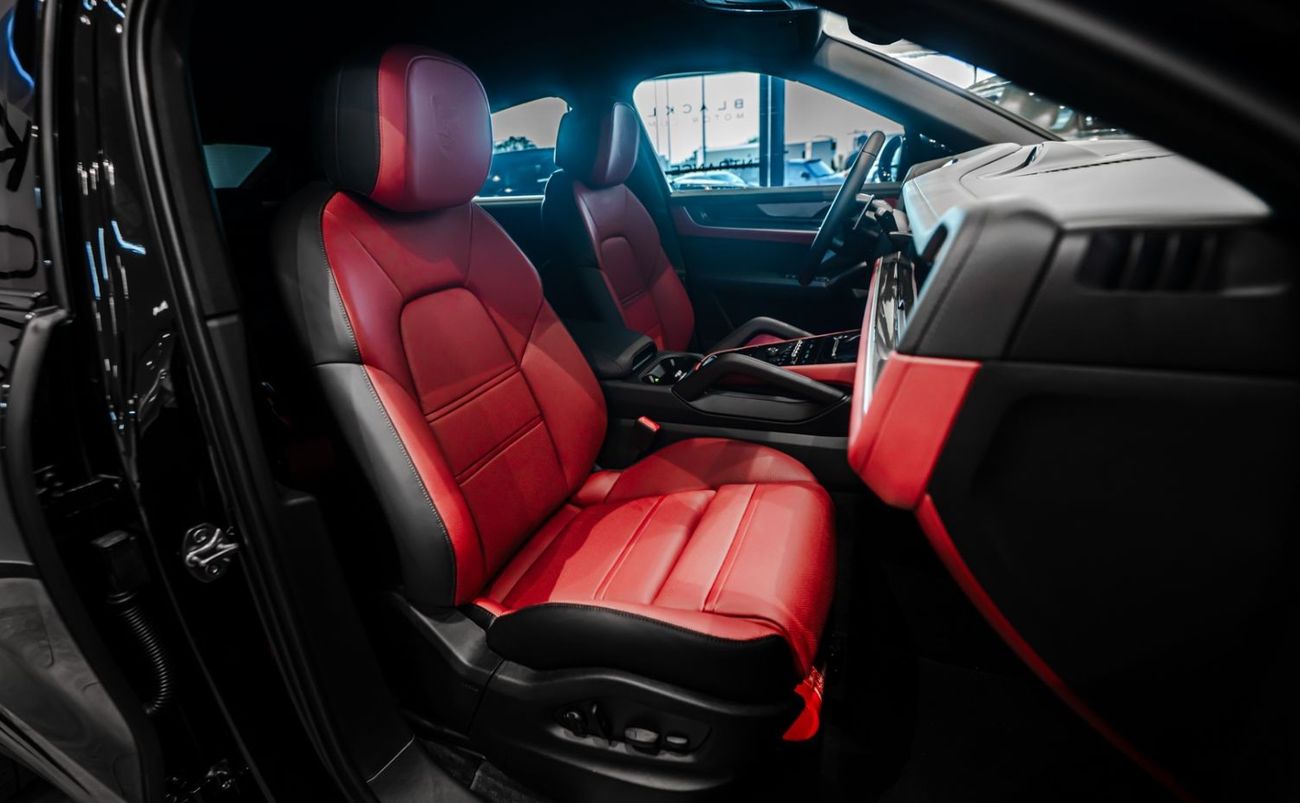 بورش كايان 2024 Porsche Cayenne, 2026 Porsche Warranty, Carbon Fibre Interior, New Car, GCC