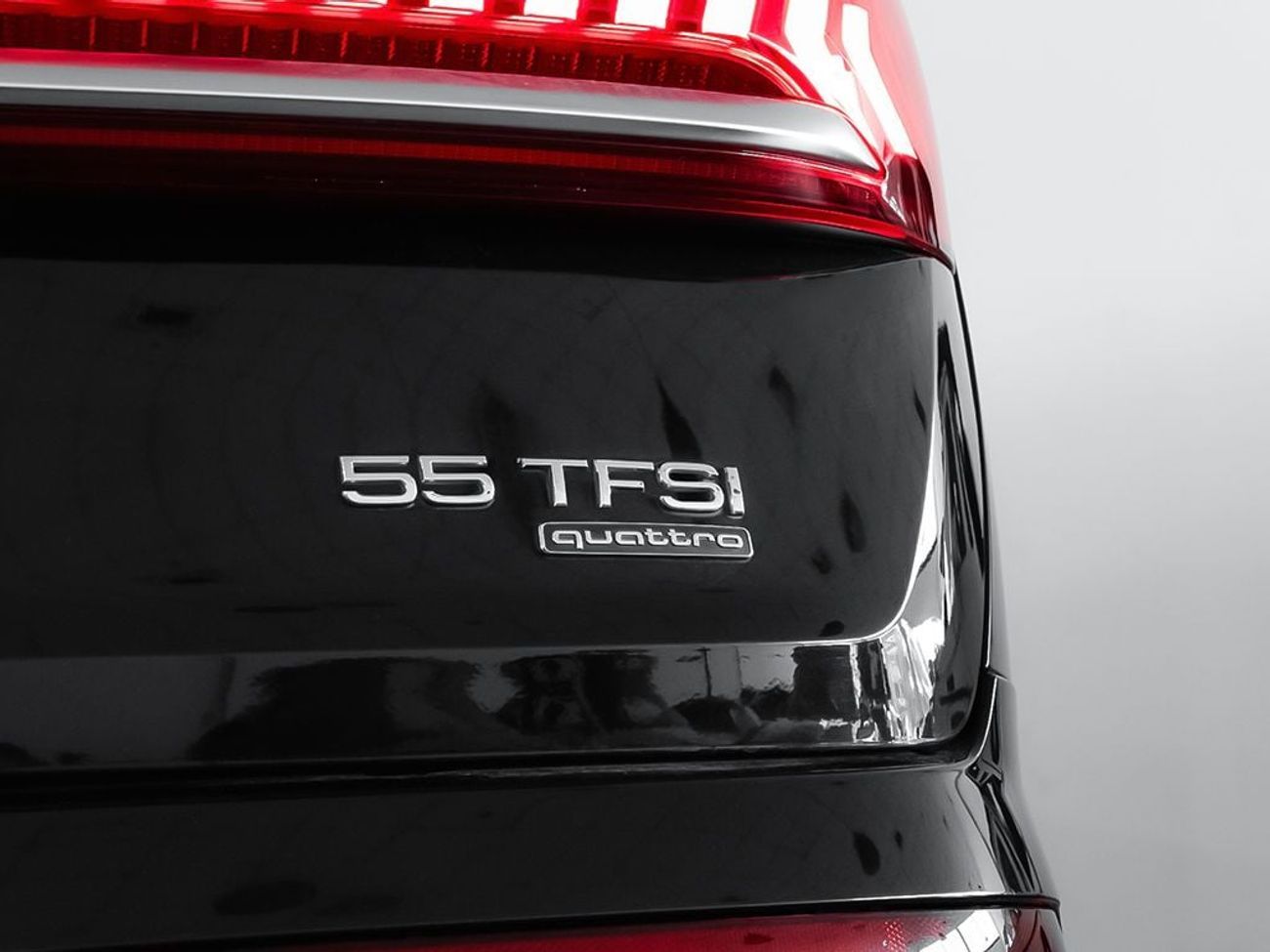أودي Q7 55 TFSI quattro S-Line 3.0L