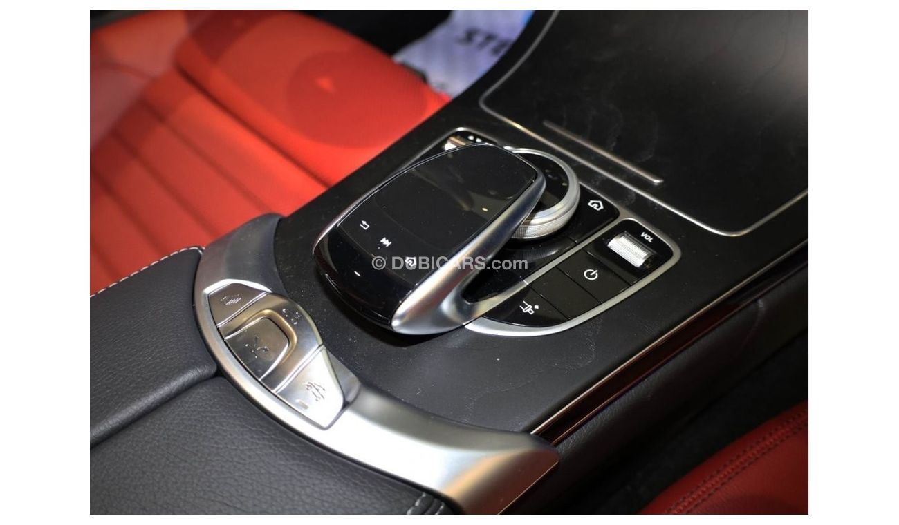 Mercedes-Benz C 200 | AMG | CONVERTIBLE | UNDER WARRANTY | GCC SPECS