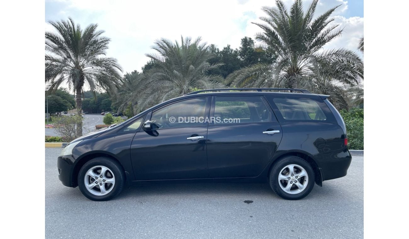 Mitsubishi Galant MITSUBISHI GRANDIS mobile 2005 STATION   GCC Excellent Condition
