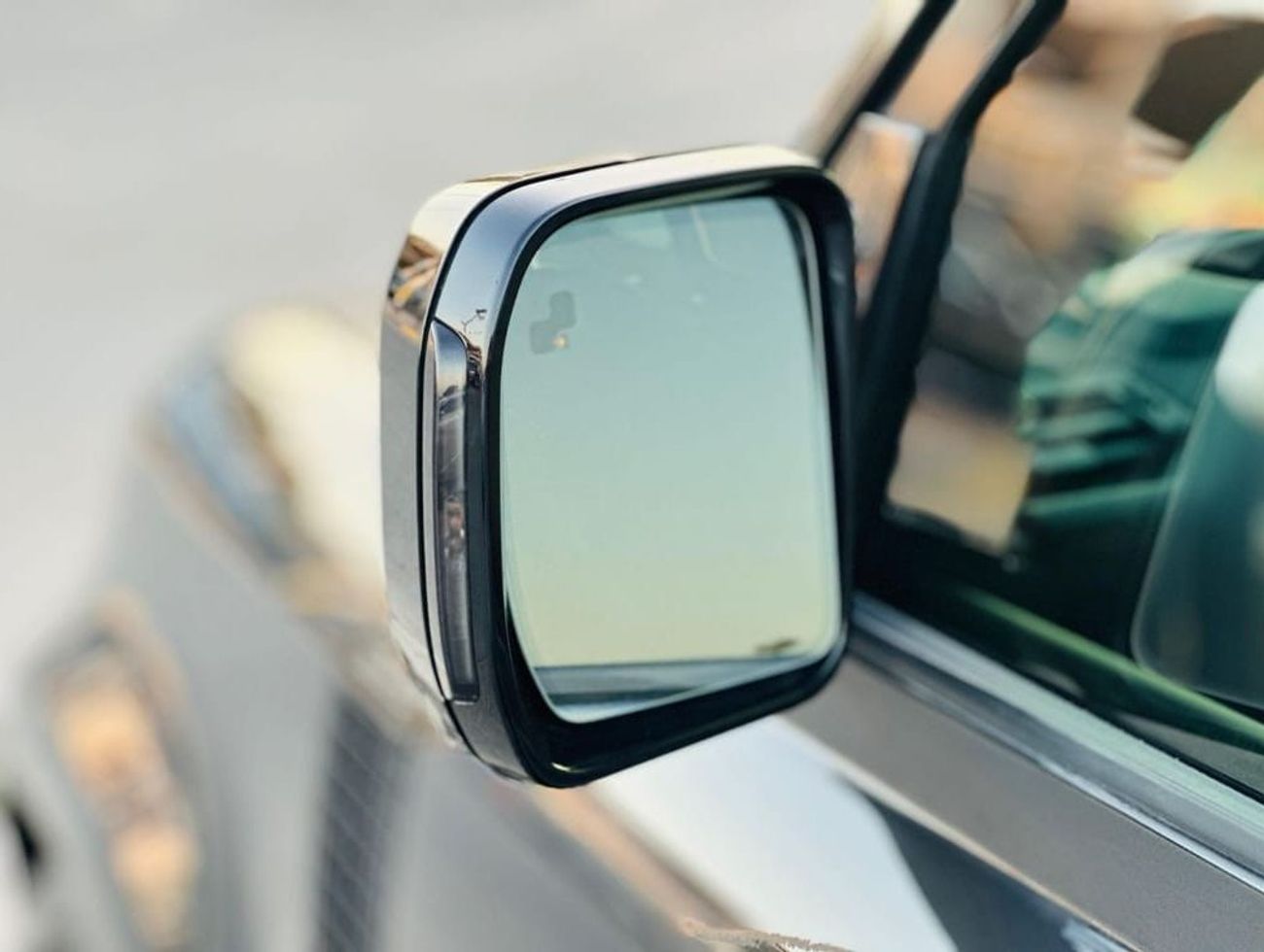 لاند روفر ديفندر 110 X P400 3.0L | Monthly AED 5950/- | 0% DP | Blindspot | Leather Interior | # 92966