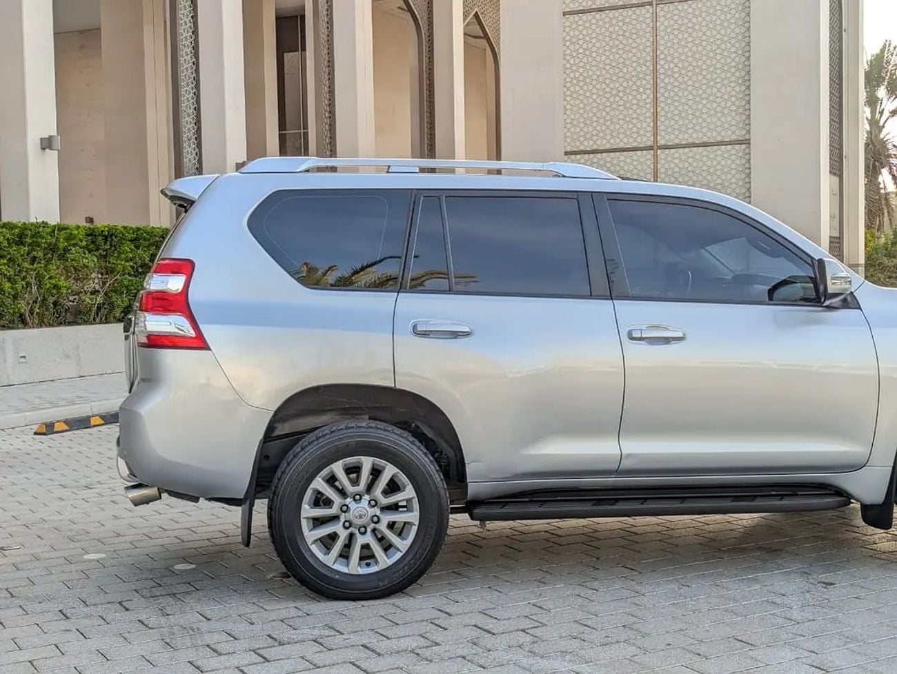 Toyota Prado VXR FULL OPTION V4 2.7L GCC IN EXCELLENT CONDITION
