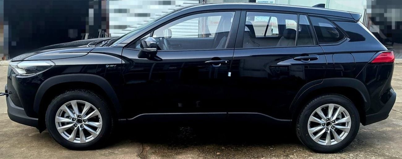 Toyota Corolla Cross 2.0L Hyb Corolla Cross LED lights Radar Full Options