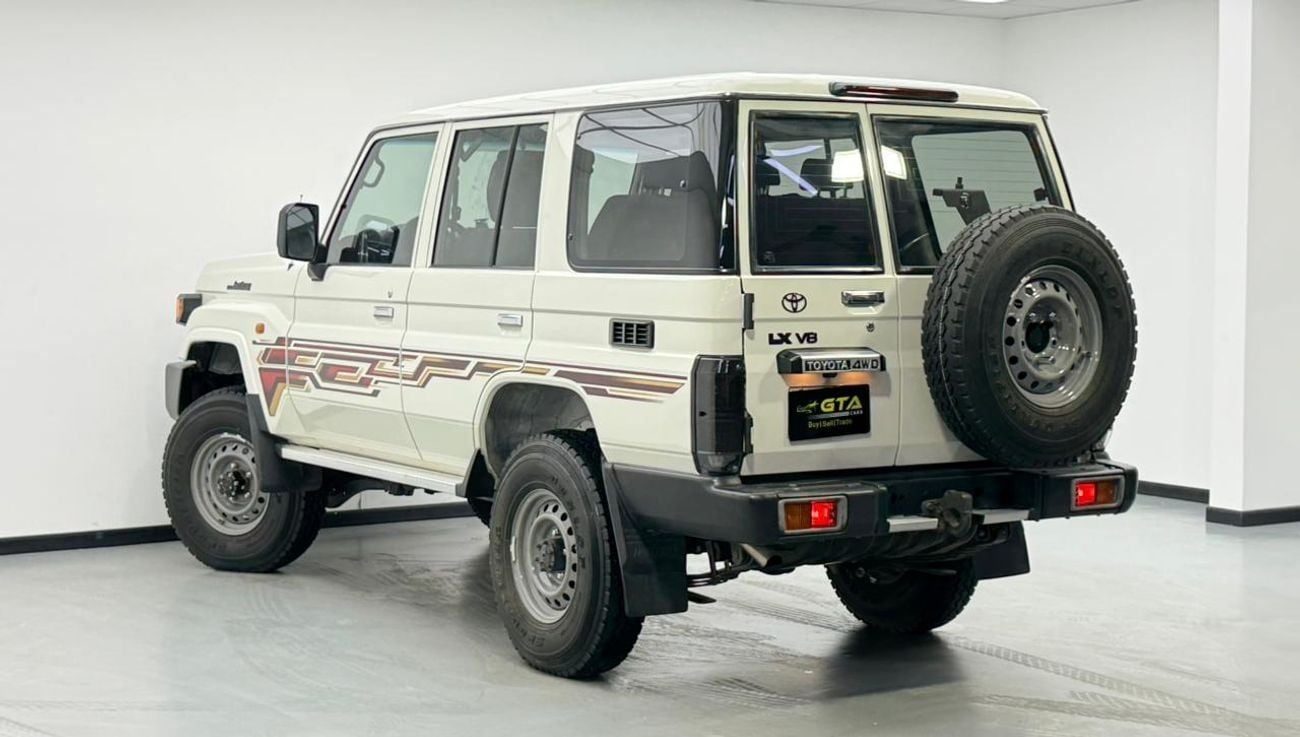 تويوتا لاند كروزر  2024 Toyota Land Cruiser, Warranty, Almost New, GCC