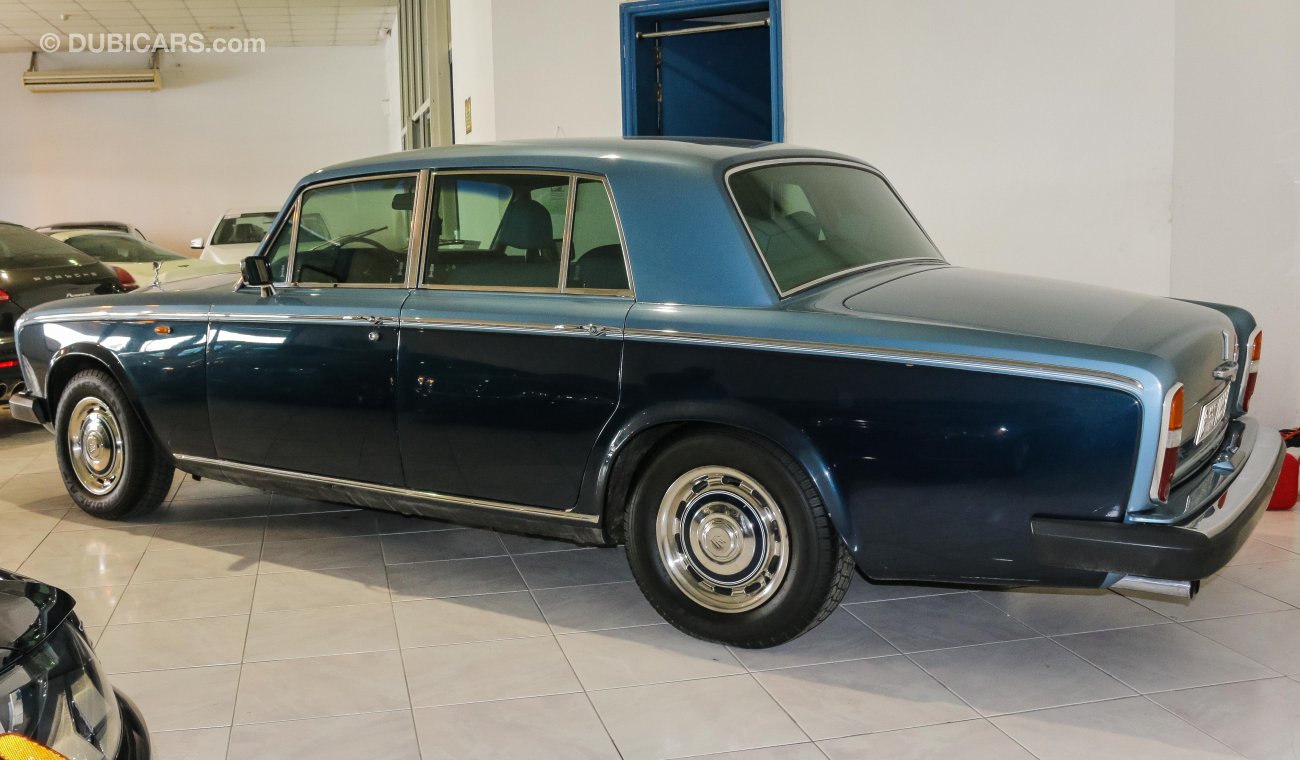 Rolls-Royce Silver Spirit