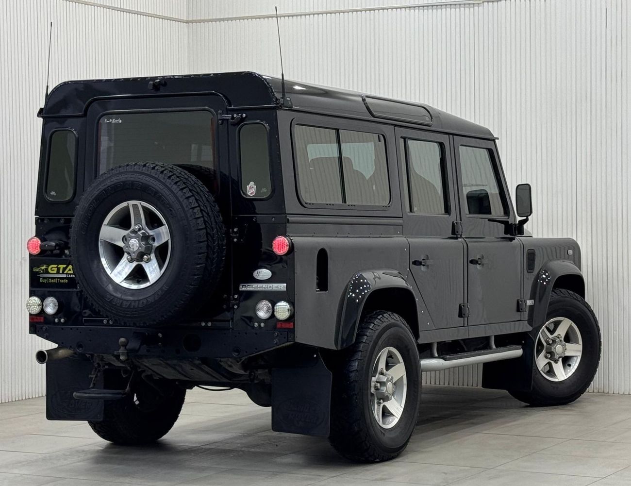 Land Rover Defender SVX 100 60th Anniversary  2009 Land Rover Defender SVX 110 60th Anniversary, Full Land Rover Service