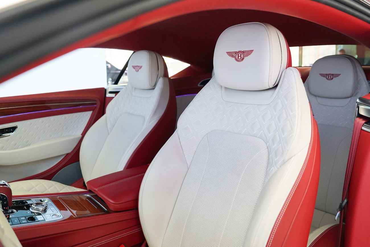 Bentley Continental GT 6.0L W12 (626 HP)