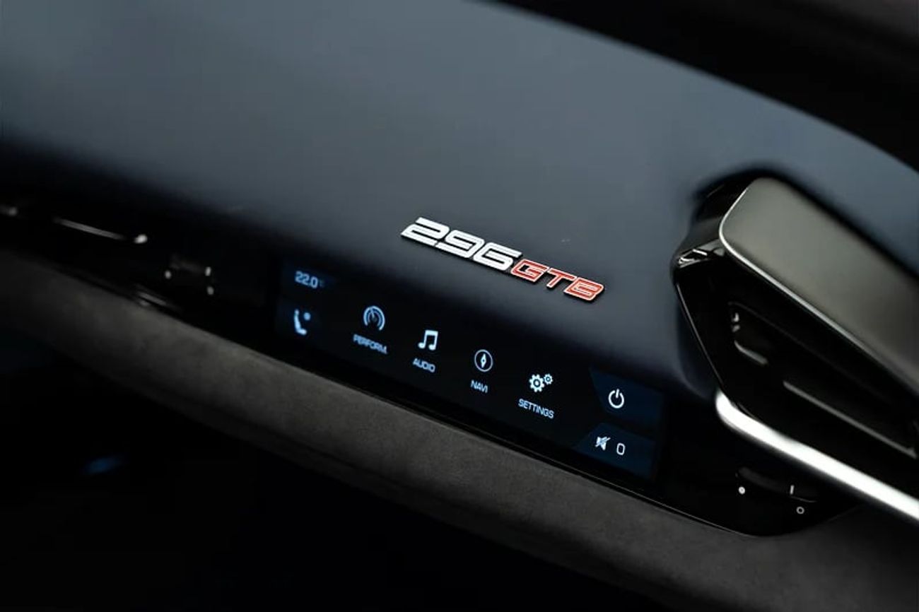 Ferrari 296 GTB 3.0T V6 PHEV